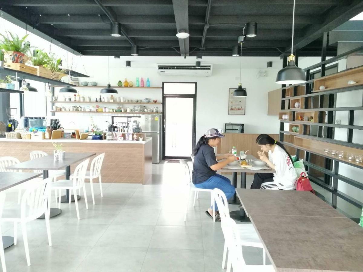 Baan Mae Suvarnabhumi Airport Bangkok Extérieur photo